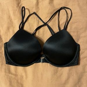 Black Victoria Secret push up bra!